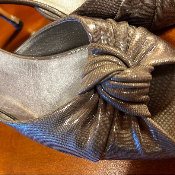 Prada Vintage HH Silver Lame Open Toe Slides Shoes S 10 - Picture 2 of 9